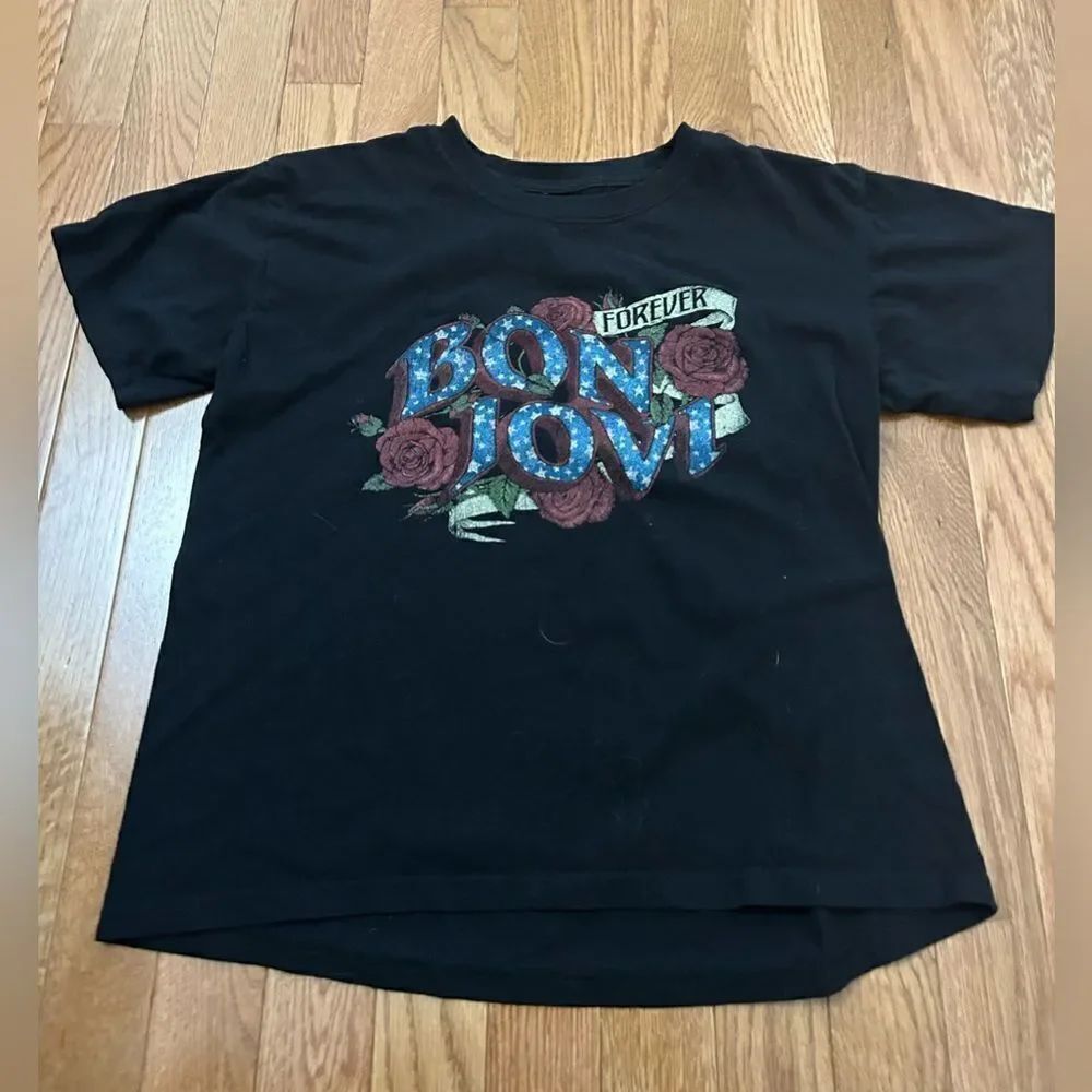 Bon Jovie Cropped Tshirt